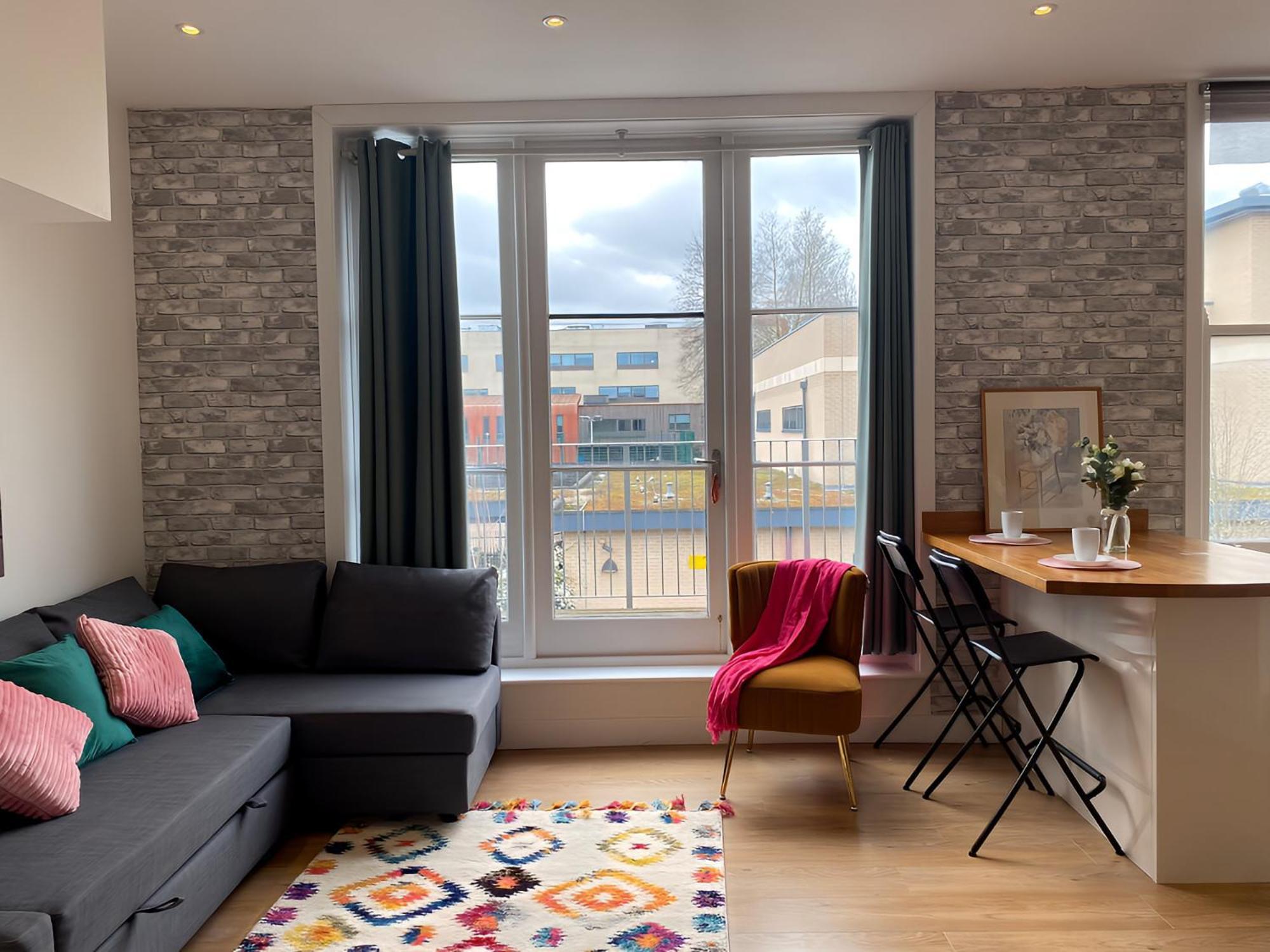 Cambridge Stays Diamond 2Br Apartment-Central-Parking-Walk To City & Train Station Kültér fotó